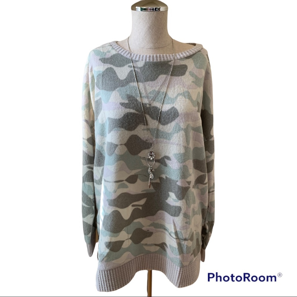 NWT Simply Southern Camo Top